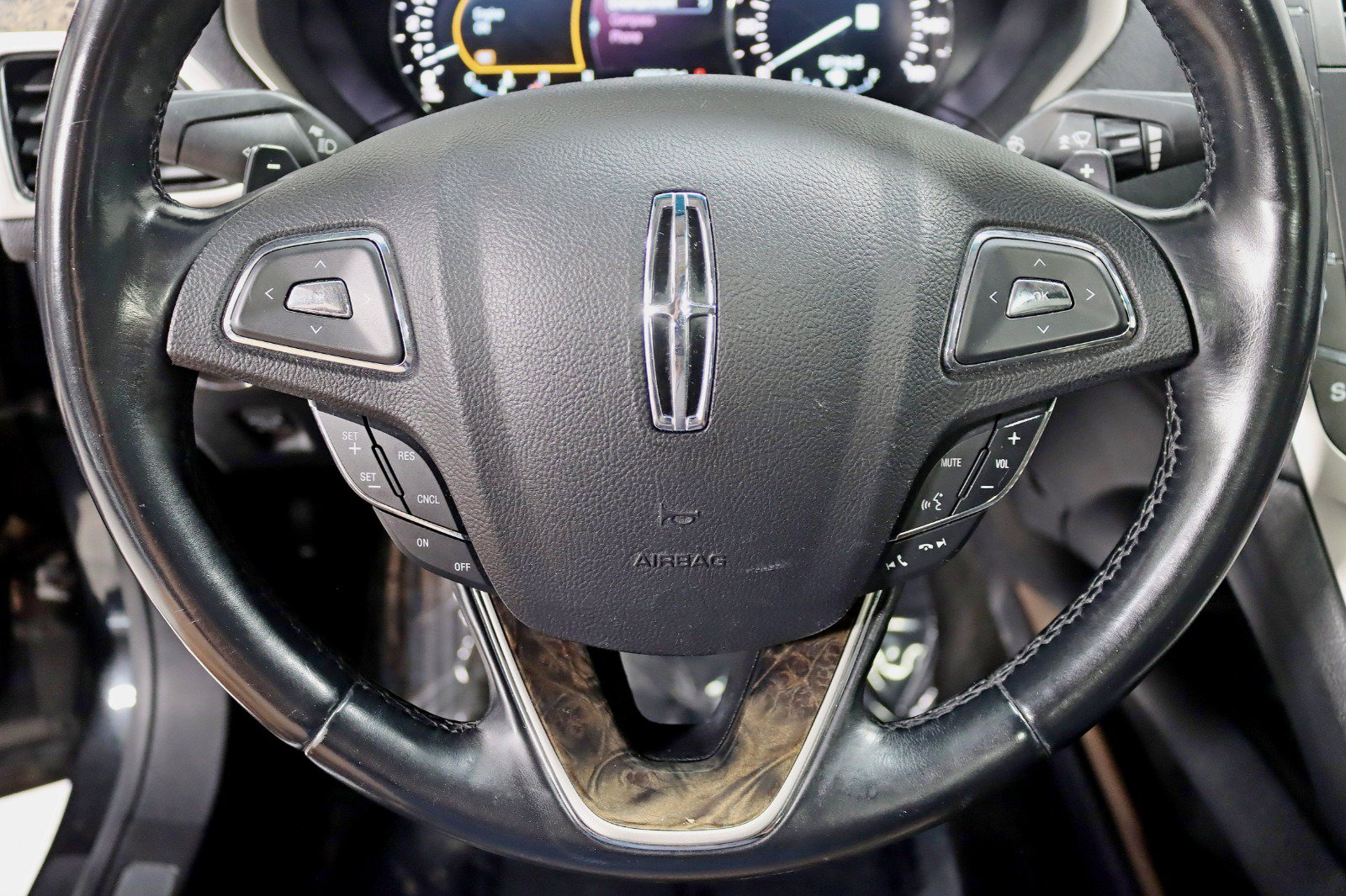 Used 2015 Lincoln MKZ AWD w/ Equipment Group 102A Reserve image 10