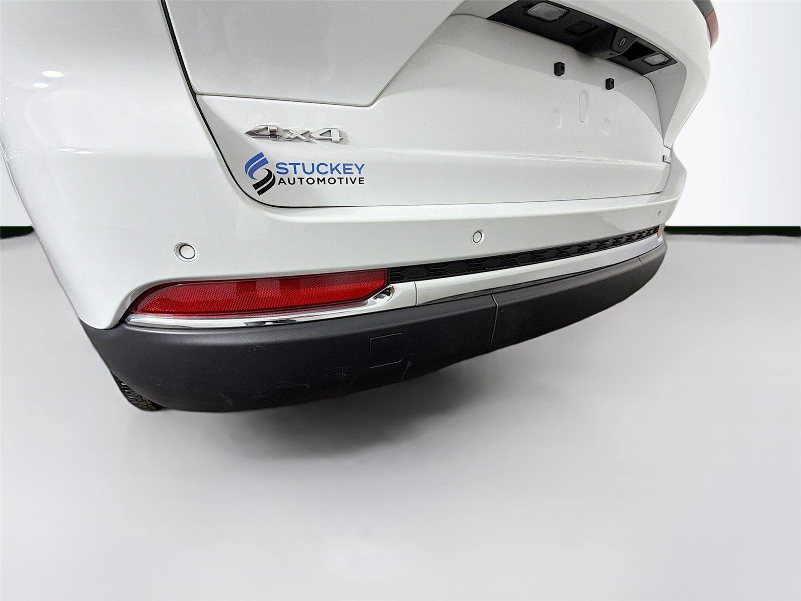 Used 2023 Jeep Grand Cherokee Limited image 34