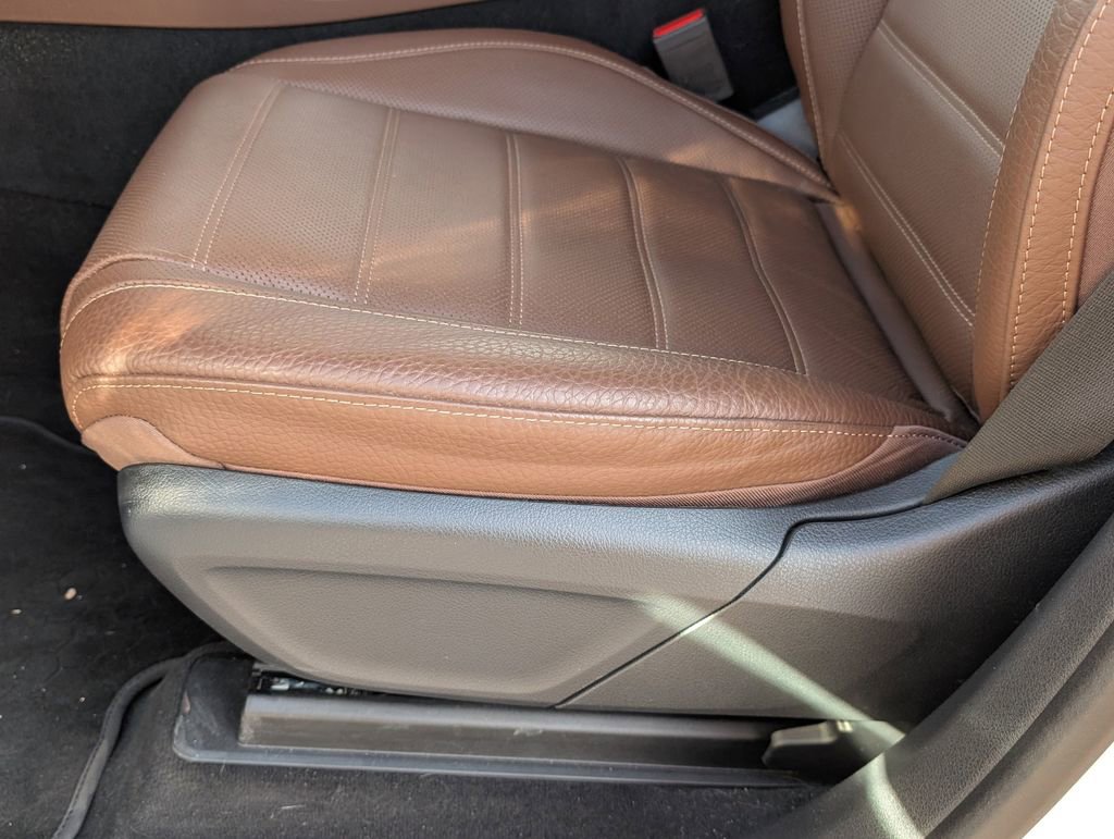 Used 2025 Mercedes-Benz GLS 580 4MATIC image 19