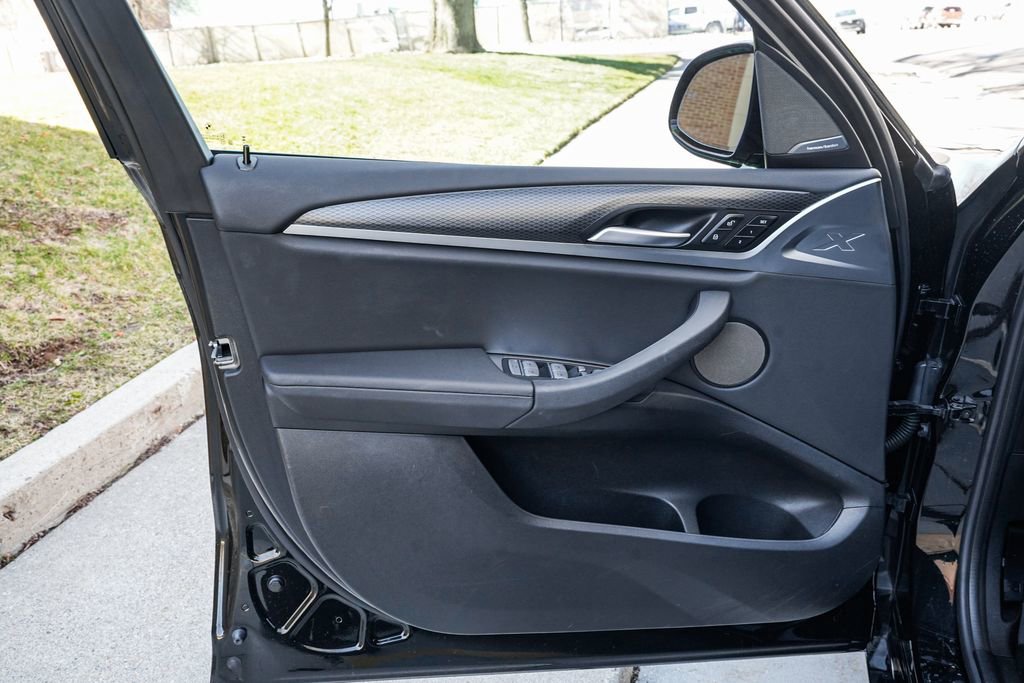 Used 2024 BMW X3 xDrive30i w/ M Sport Package image 9