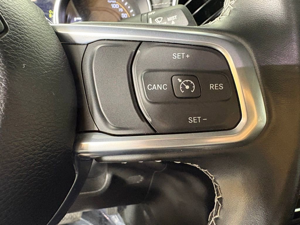 Used 2022 Jeep Wrangler Unlimited Sahara image 23