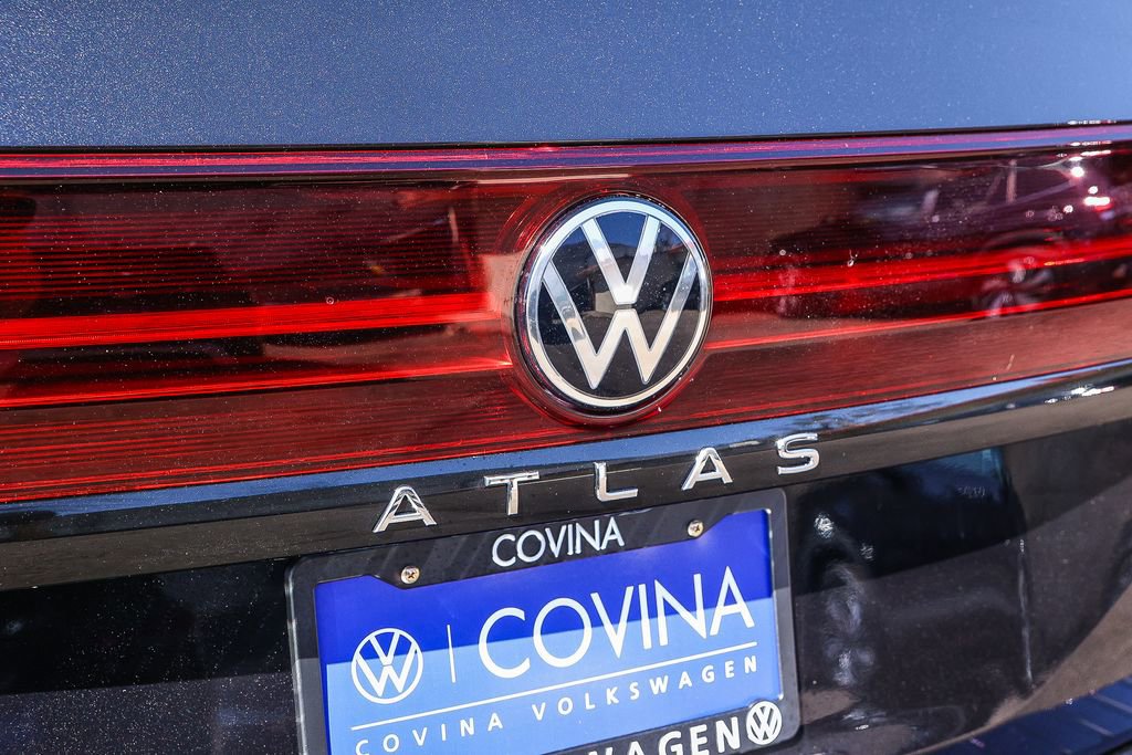New 2026 Volkswagen Atlas Peak Edition image 11