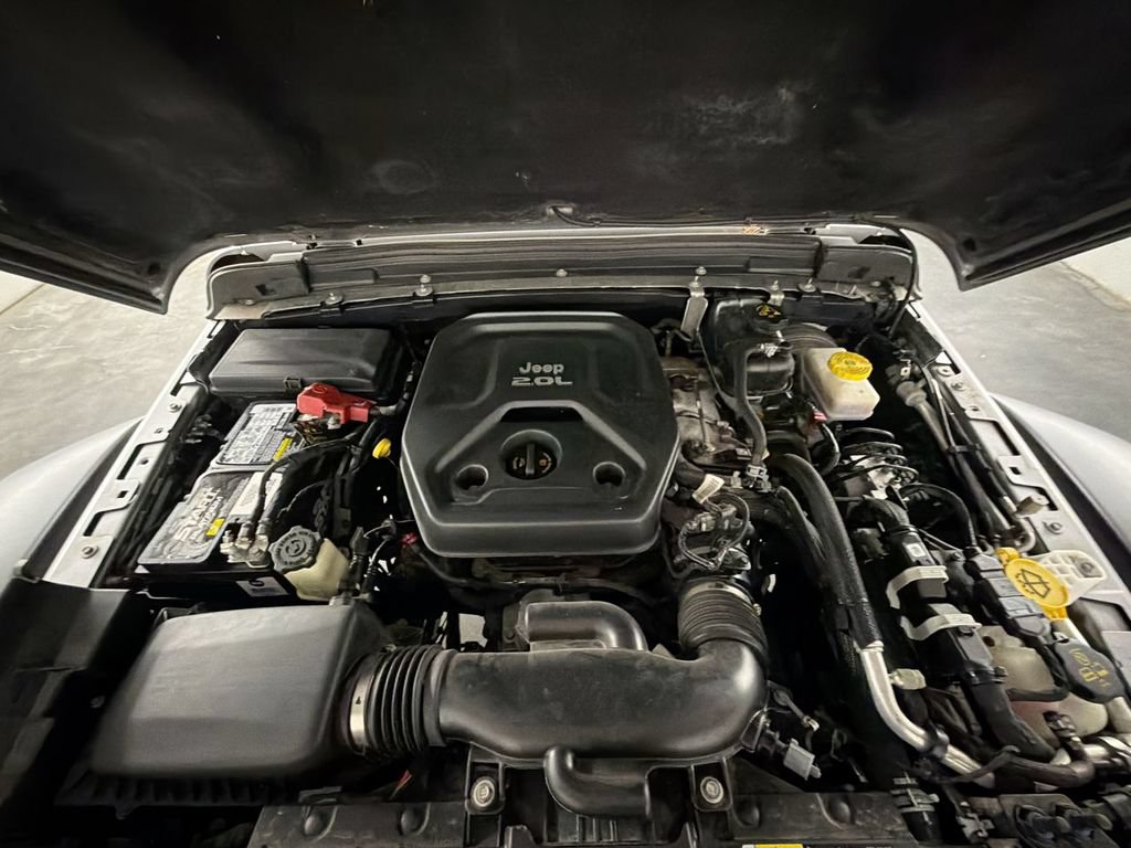 Used 2020 Jeep Wrangler Unlimited Rubicon w/ Cold Weather Group AWD/4WD image 27