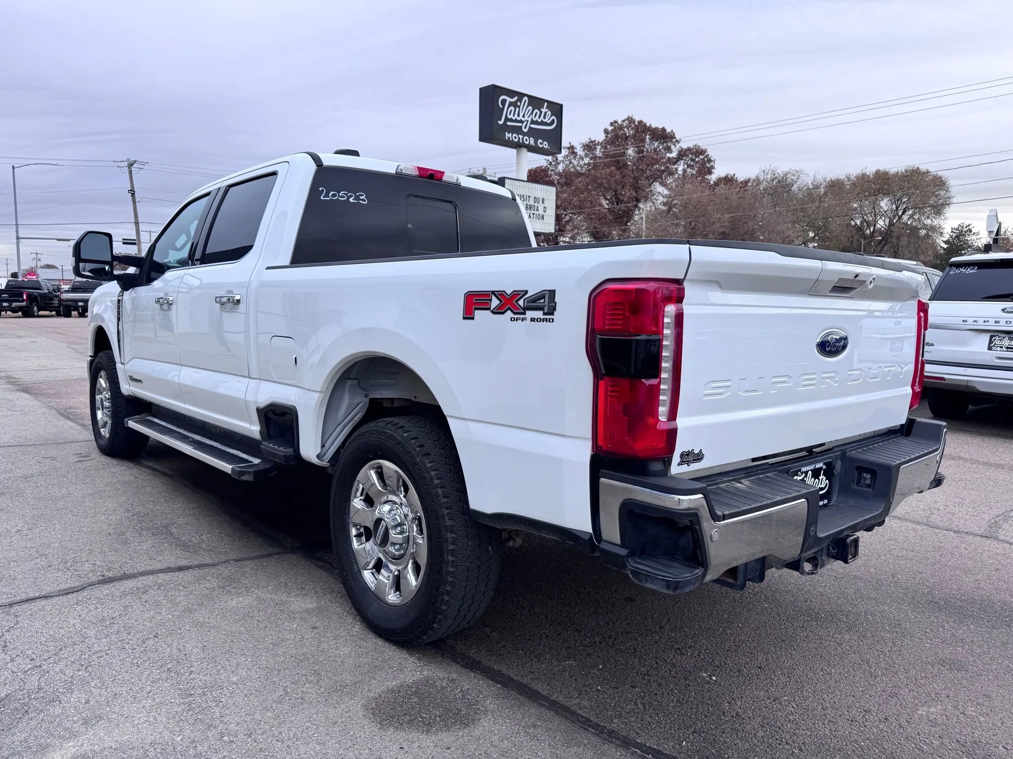 Used 2023 Ford F250 Lariat w/ Chrome Package image 5