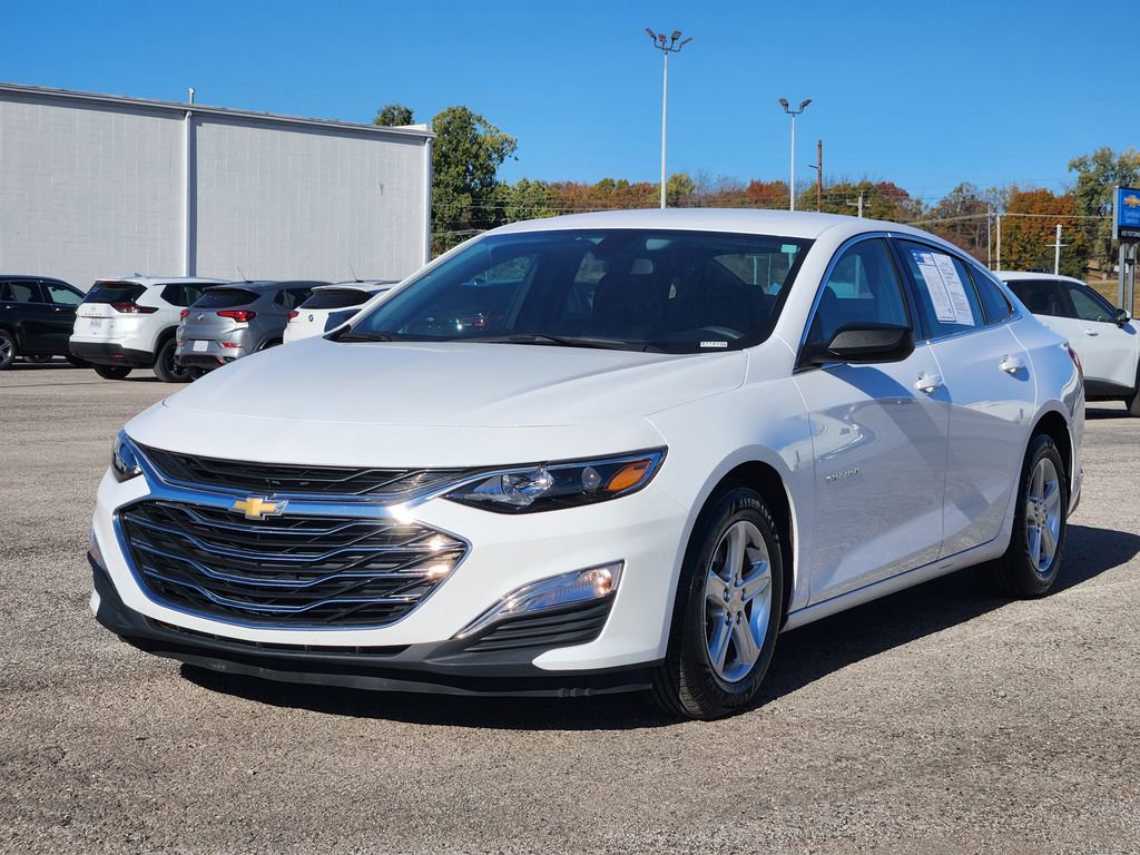 Used 2022 Chevrolet Malibu LS image 3