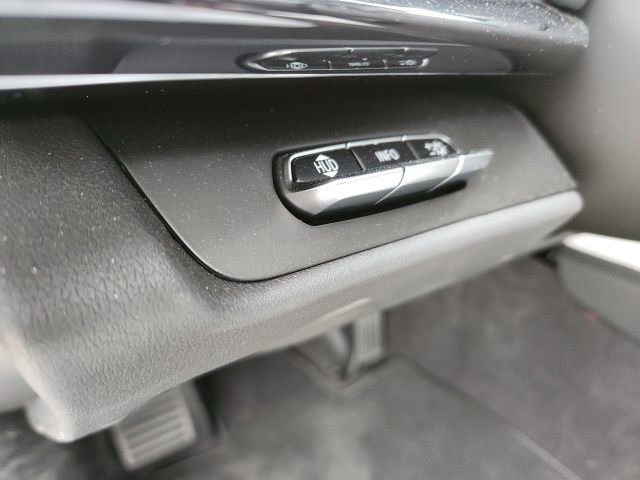 Used 2024 Chevrolet Corvette Stingray Preferred Cpe w/ Stealth Interior Trim Package image 12