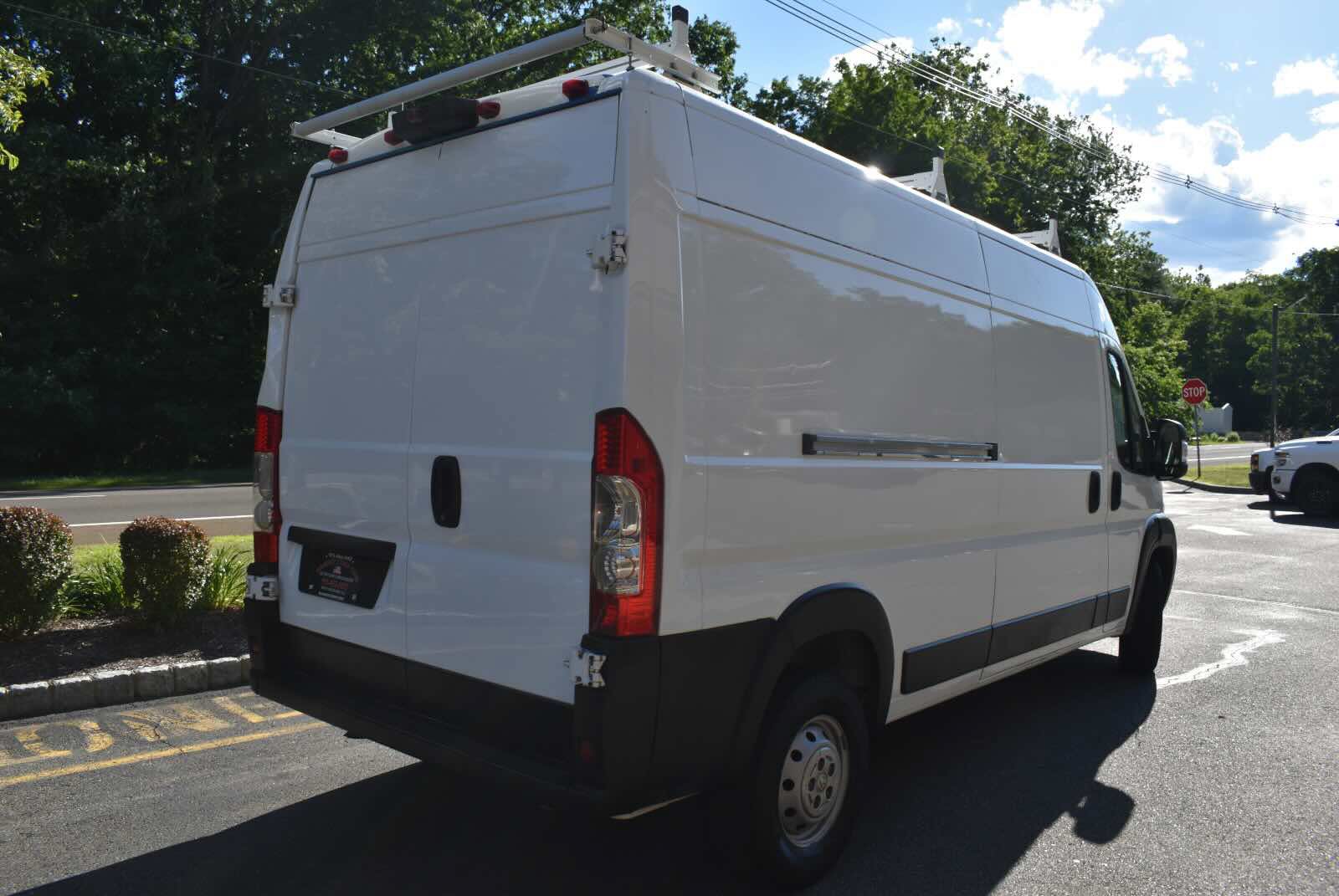 Used 2019 RAM ProMaster 2500 w/ Interior Convenience Group FWD image 4