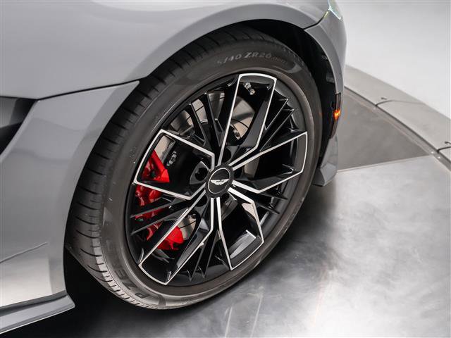 Used 2021 Aston Martin V8 Vantage Automatic image 12