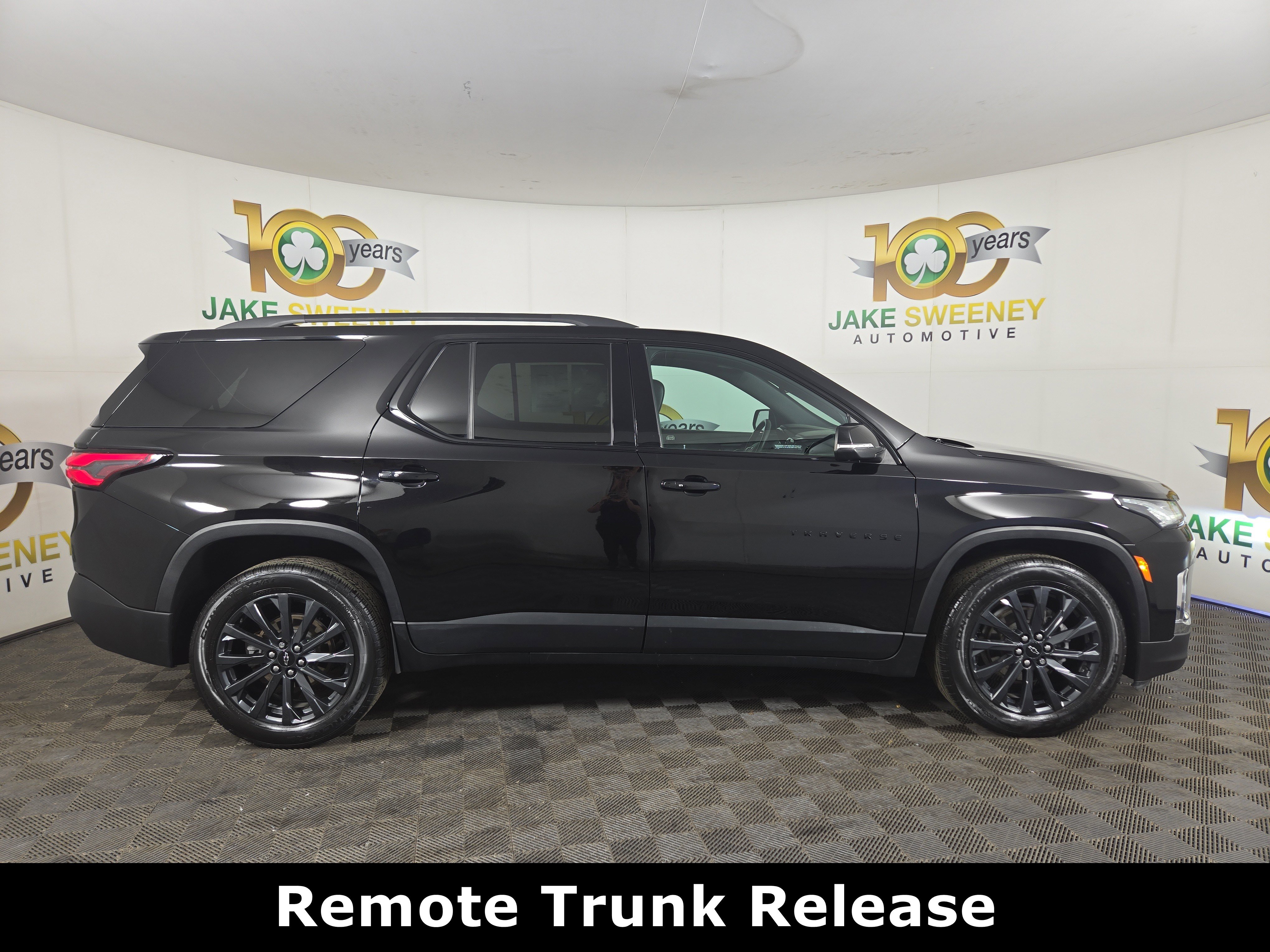 Certified 2022 Chevrolet Traverse RS w/ LPO, Floor Liner Package image 10