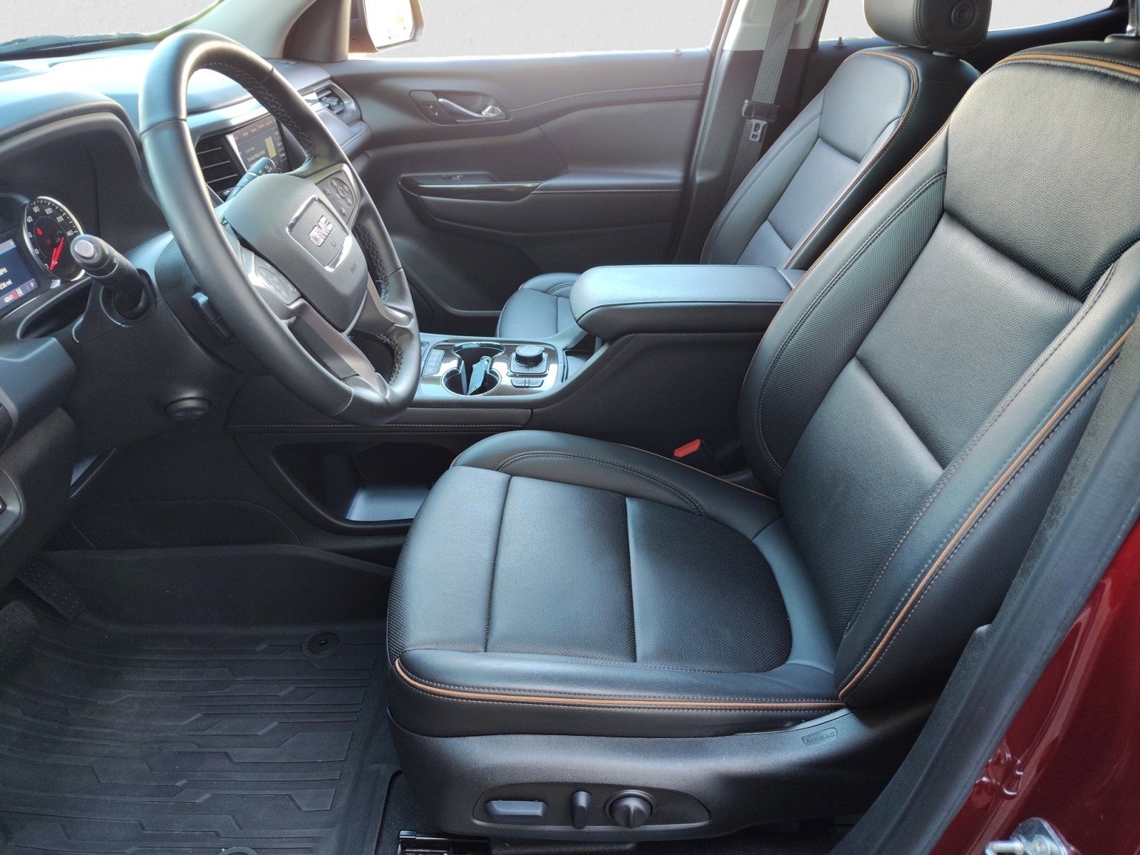 Used 2023 GMC Acadia AT4 w/ Preferred Package AWD/4WD image 11