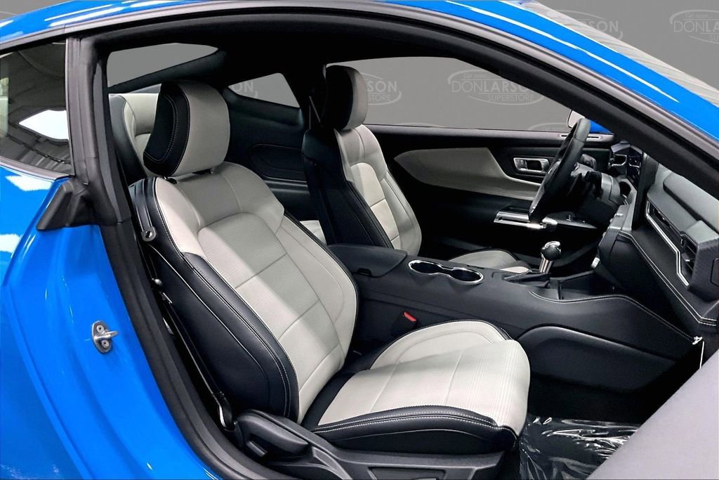 Used 2025 Ford Mustang GT Premium image 15