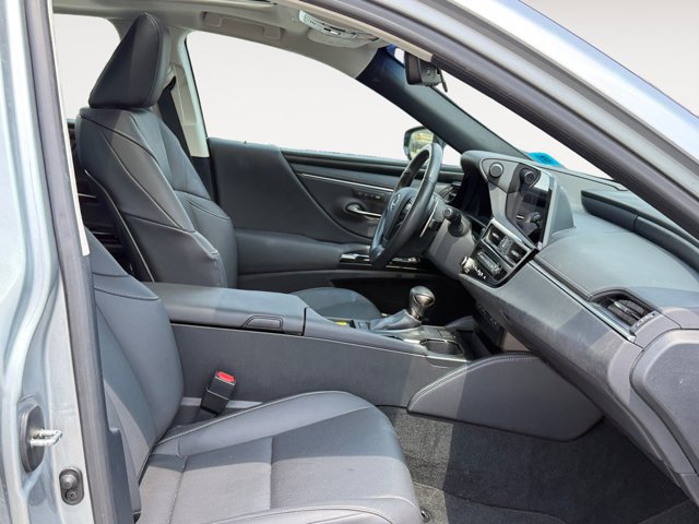 Used 2023 Lexus ES 350 w/ Premium Package FWD image 13