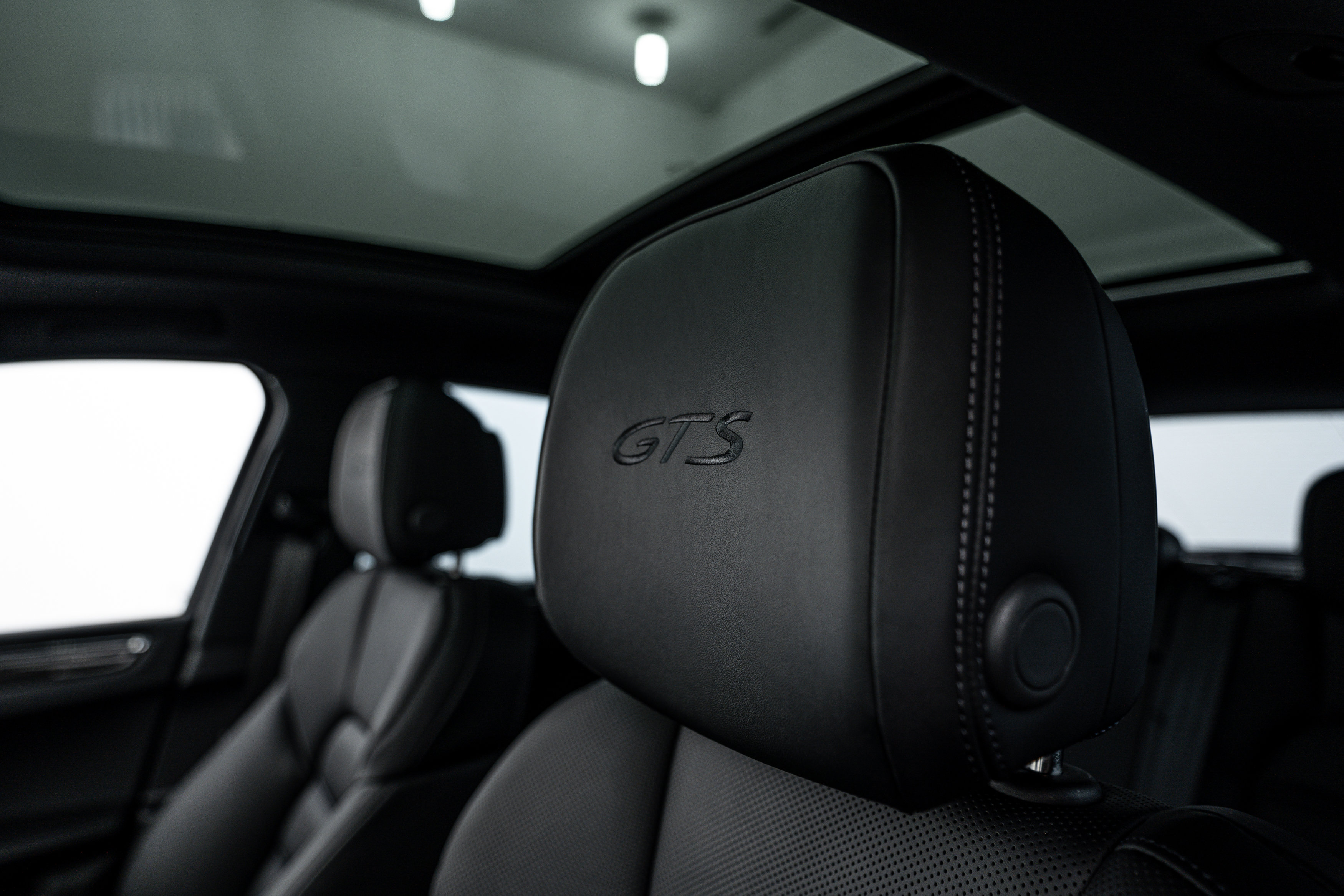 Certified 2026 Porsche Macan GTS image 22