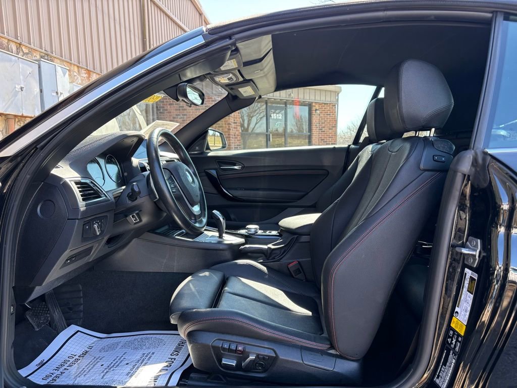 Used 2021 BMW 230i xDrive Convertible w/ Premium Package image 23