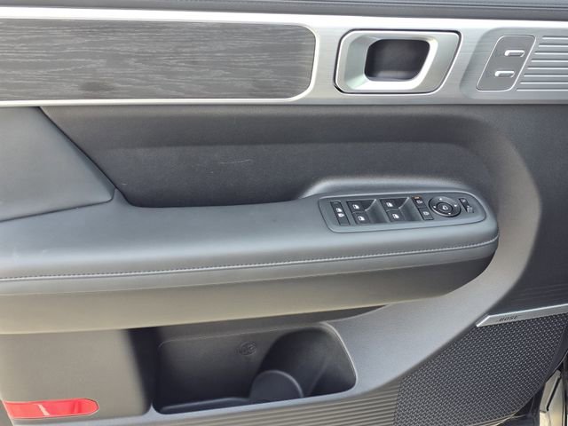Used 2024 Hyundai Santa Fe Limited FWD image 13
