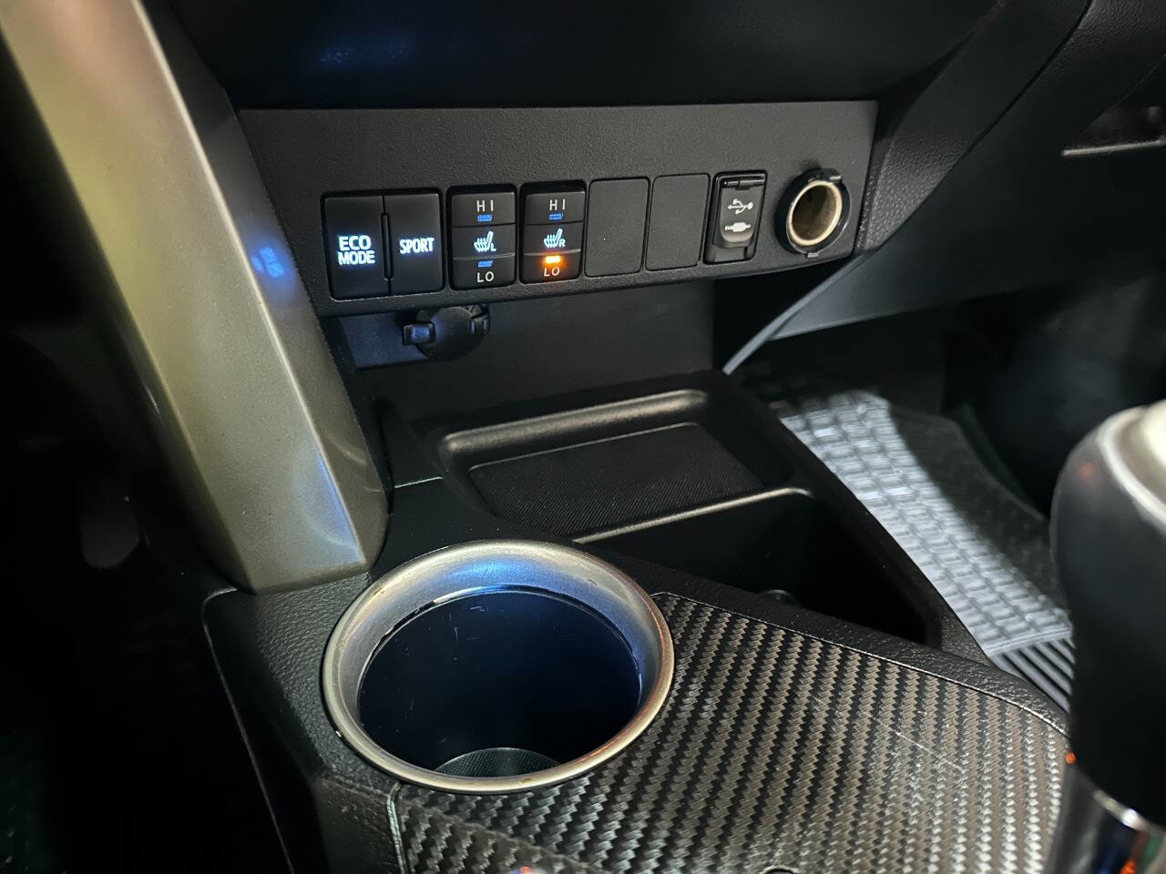 Used 2014 Toyota RAV4 Limited w/ Technology Package image 52