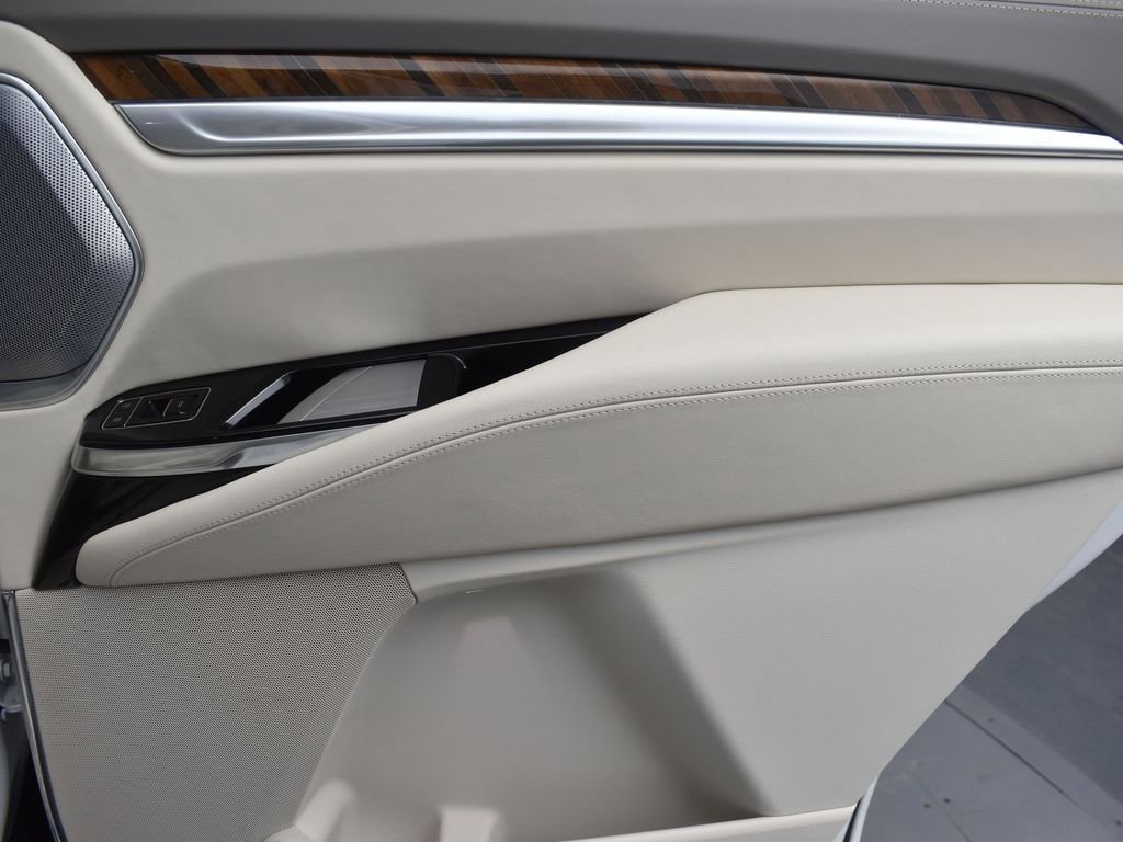 Certified 2025 Cadillac Escalade Sport Platinum image 35