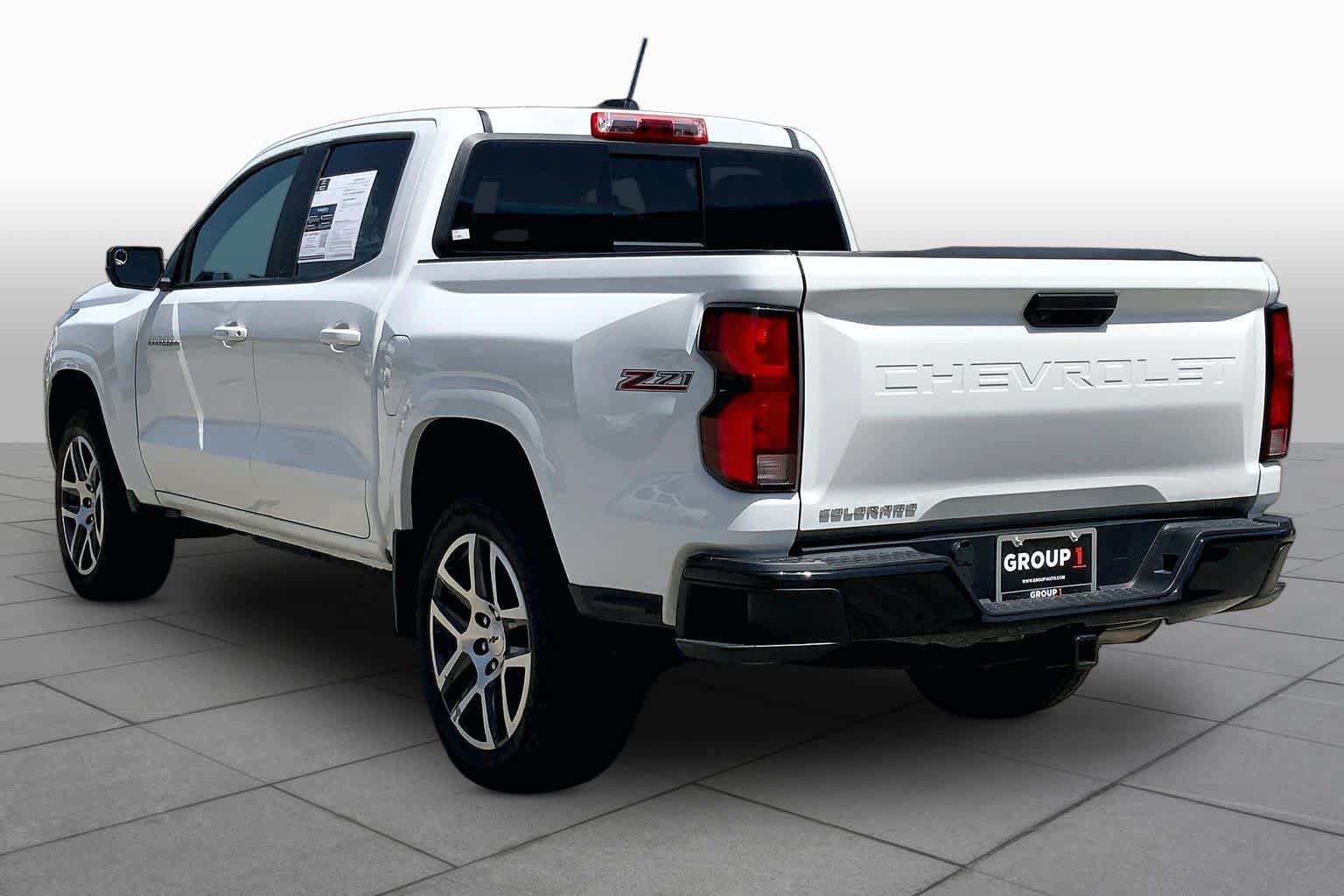 Used 2024 Chevrolet Colorado Z71 w/ Z71 Convenience Package 2 AWD/4WD image 12