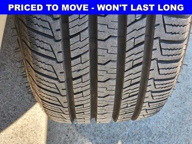 Used 2023 Ford Transit 350 XLT image 19