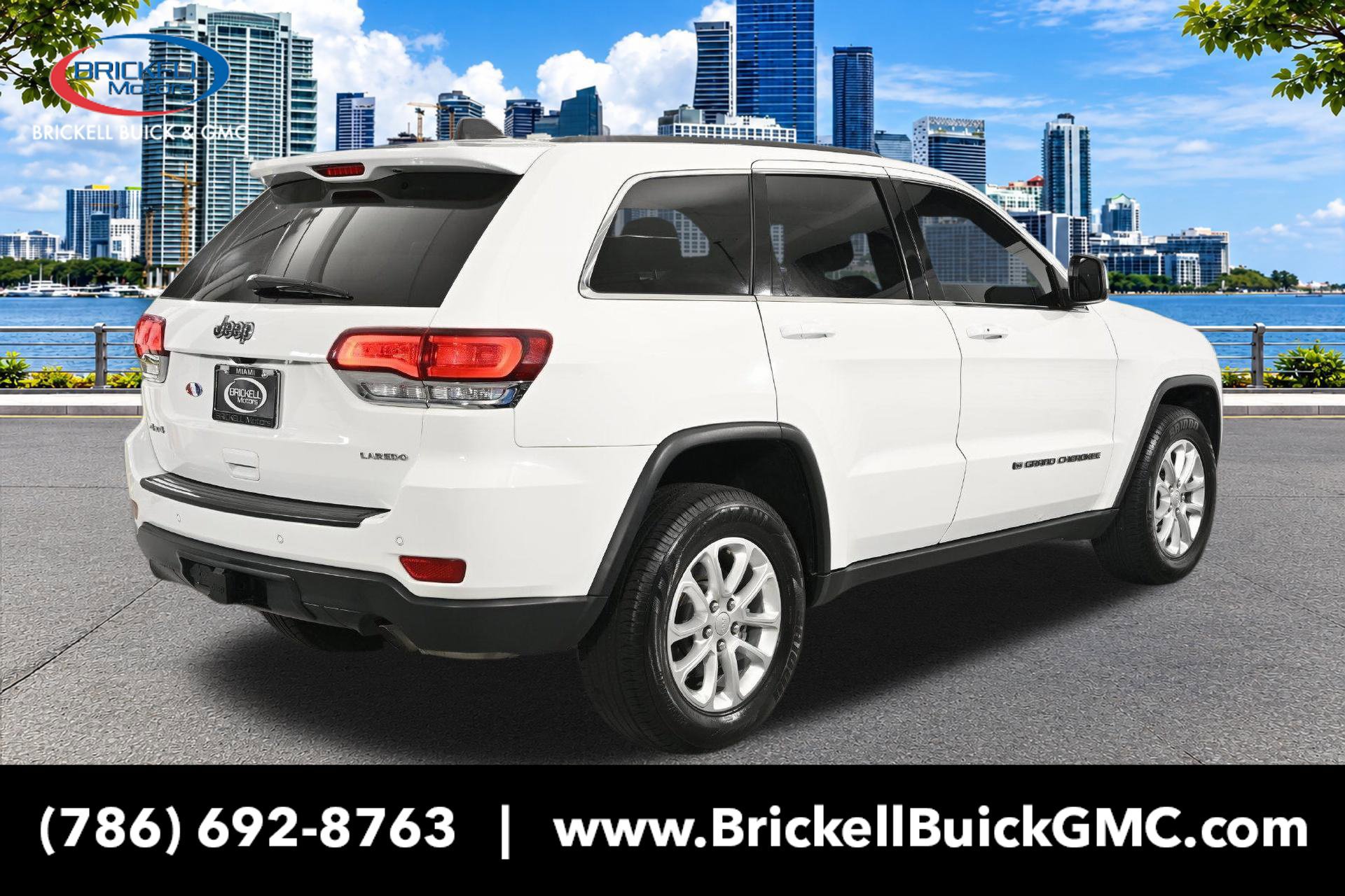 Used 2022 Jeep Grand Cherokee Laredo X AWD/4WD image 5