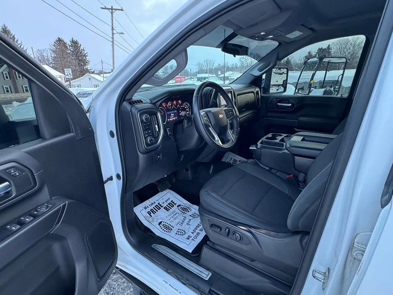Used 2022 Chevrolet Silverado 2500 LT w/ Convenience Package image 5