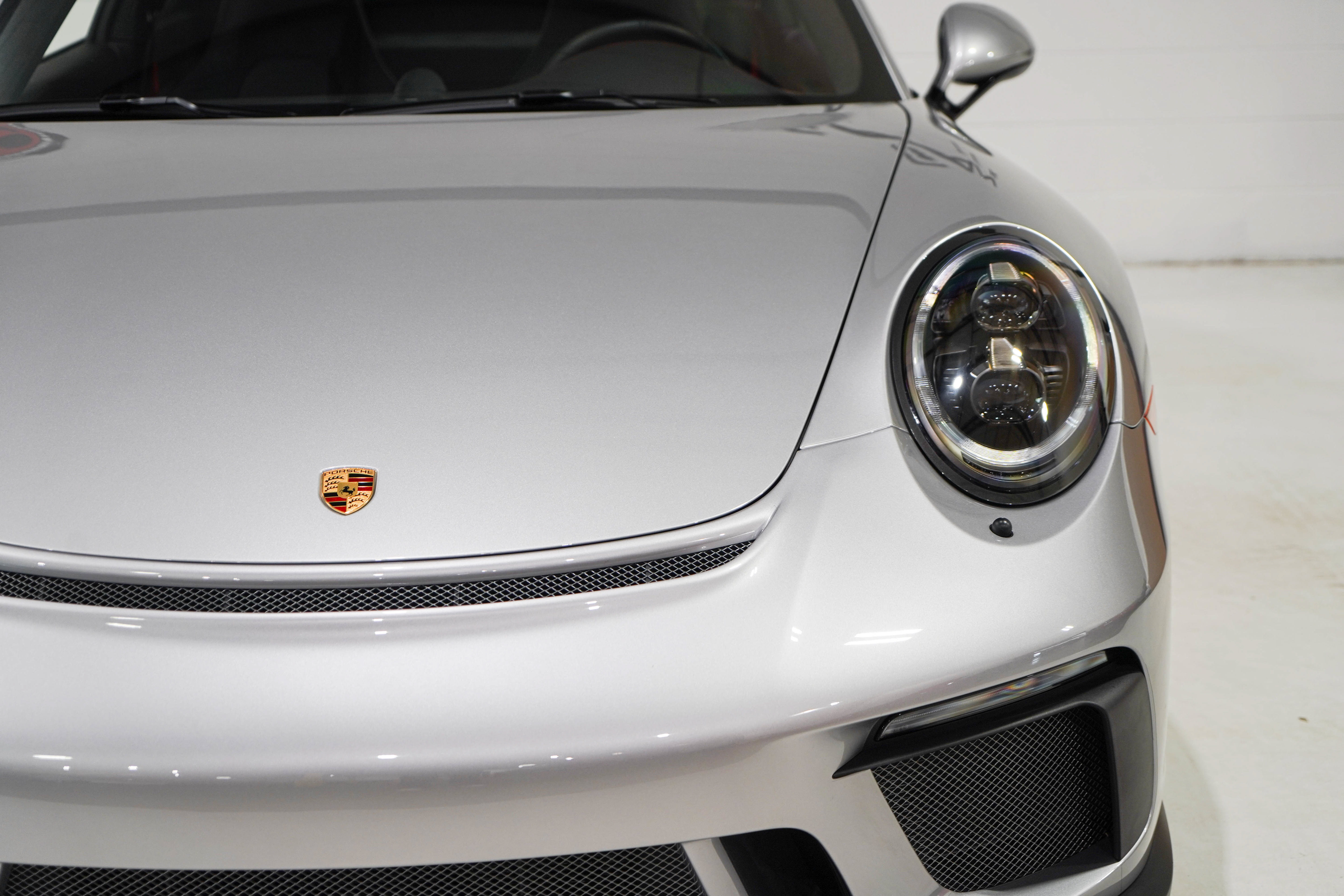Used 2018 Porsche 911 GT3 RWD image 27