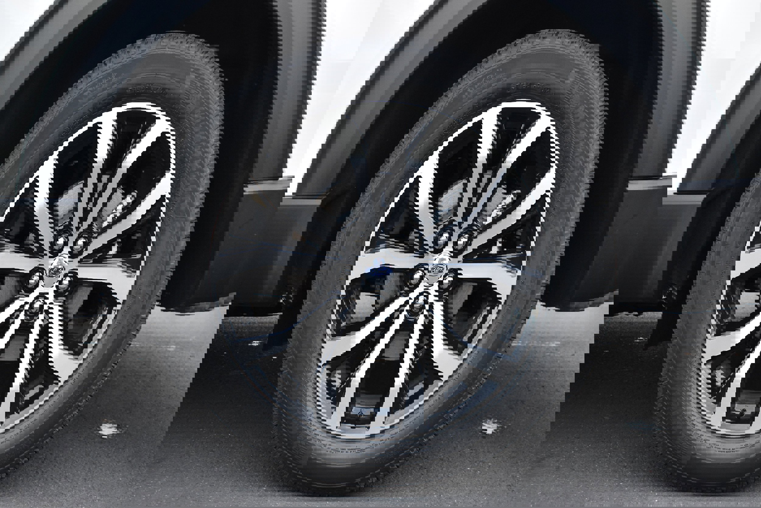 New 2026 Ford Explorer ST-Line image 28