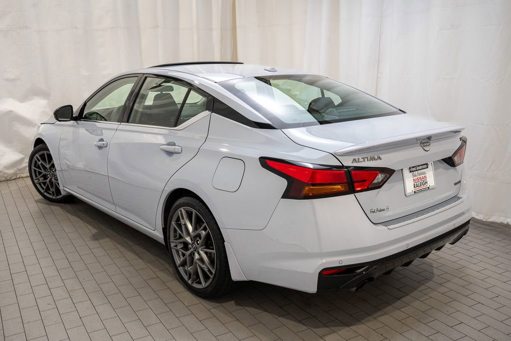 Certified 2023 Nissan Altima 2.0 SR image 4