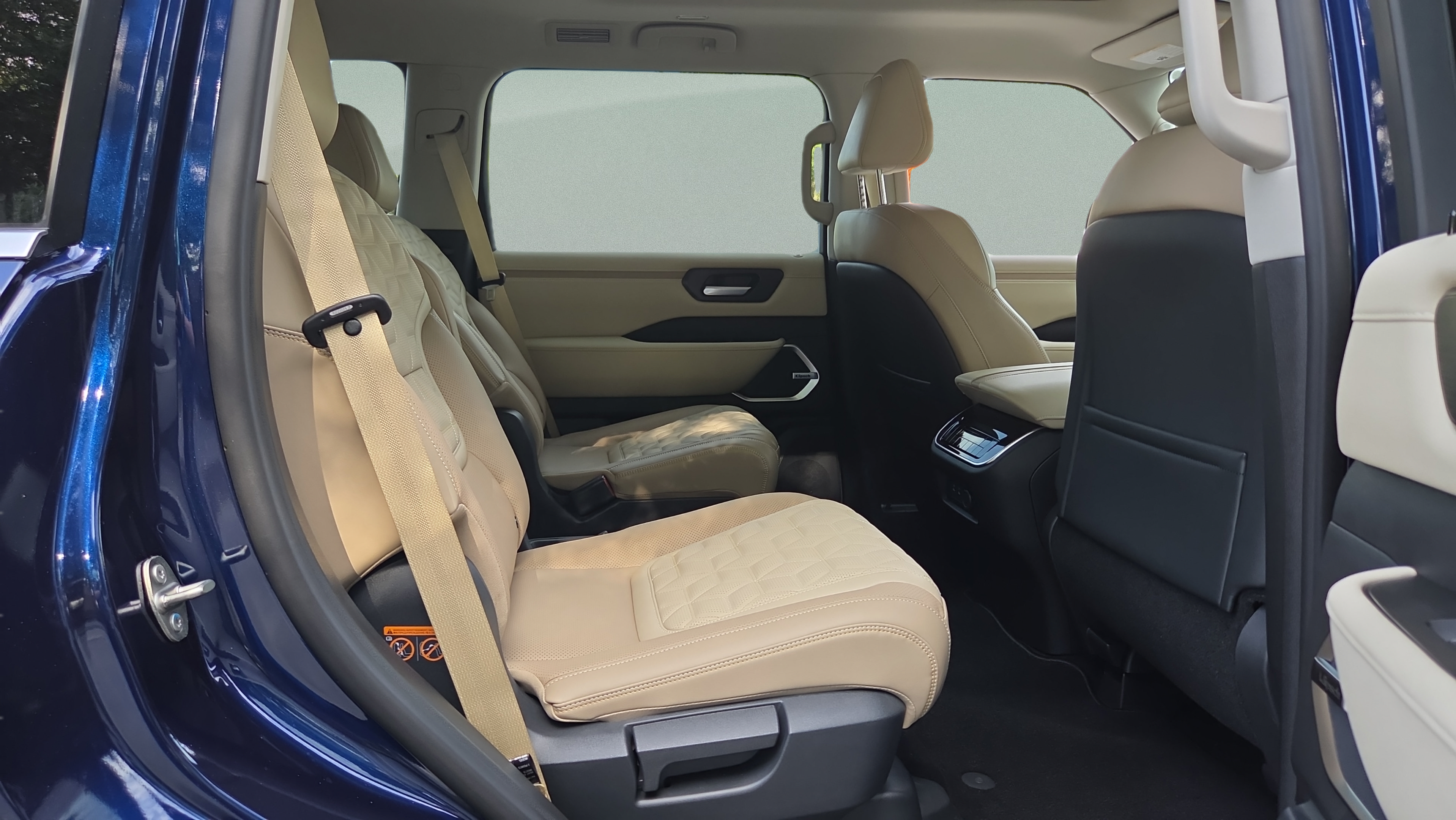 New 2026 Nissan Armada Platinum RWD image 14