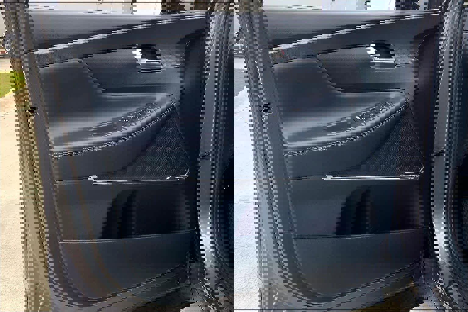 Used 2021 Hyundai Santa Fe SEL Premium image 25