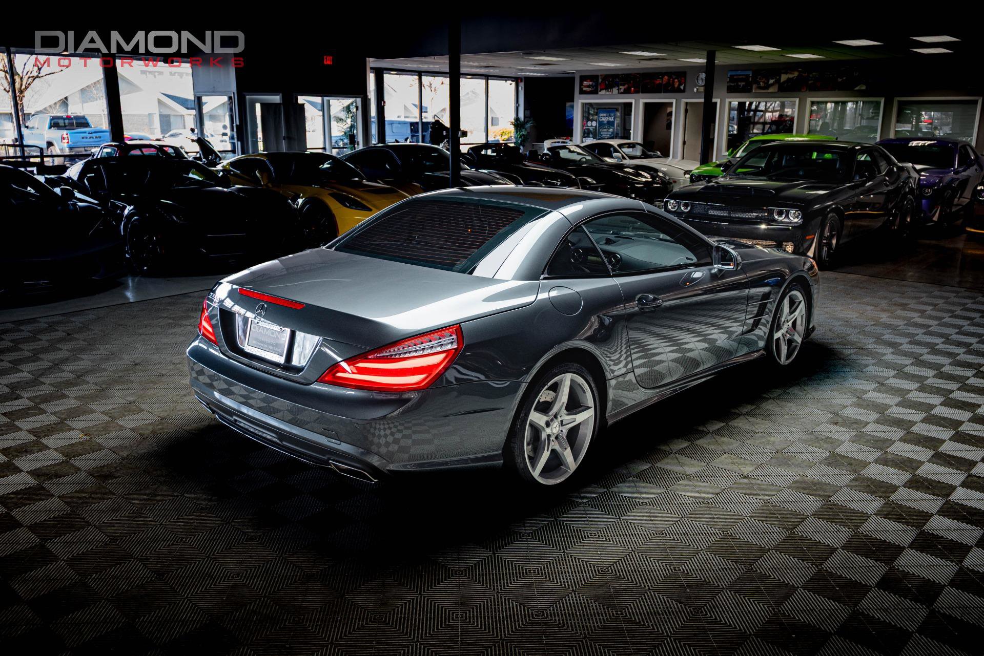 Used 2014 Mercedes-Benz SL 550 image 4