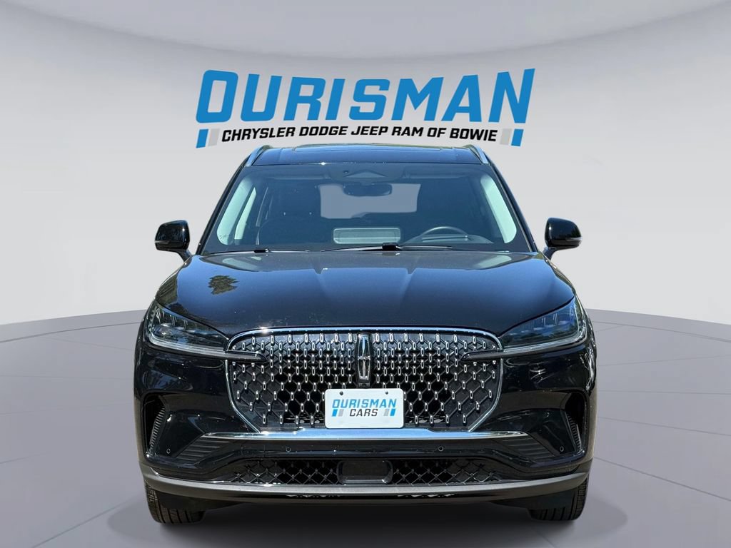 Used 2025 Lincoln Aviator AWD image 6