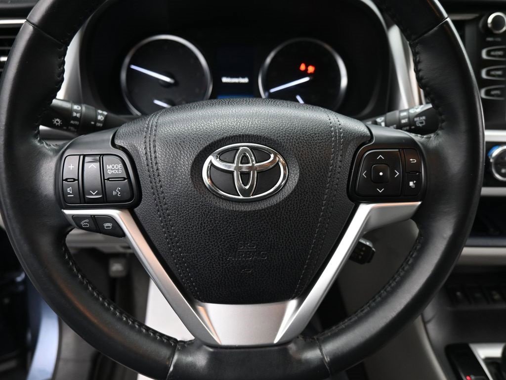 Used 2016 Toyota Highlander XLE image 20