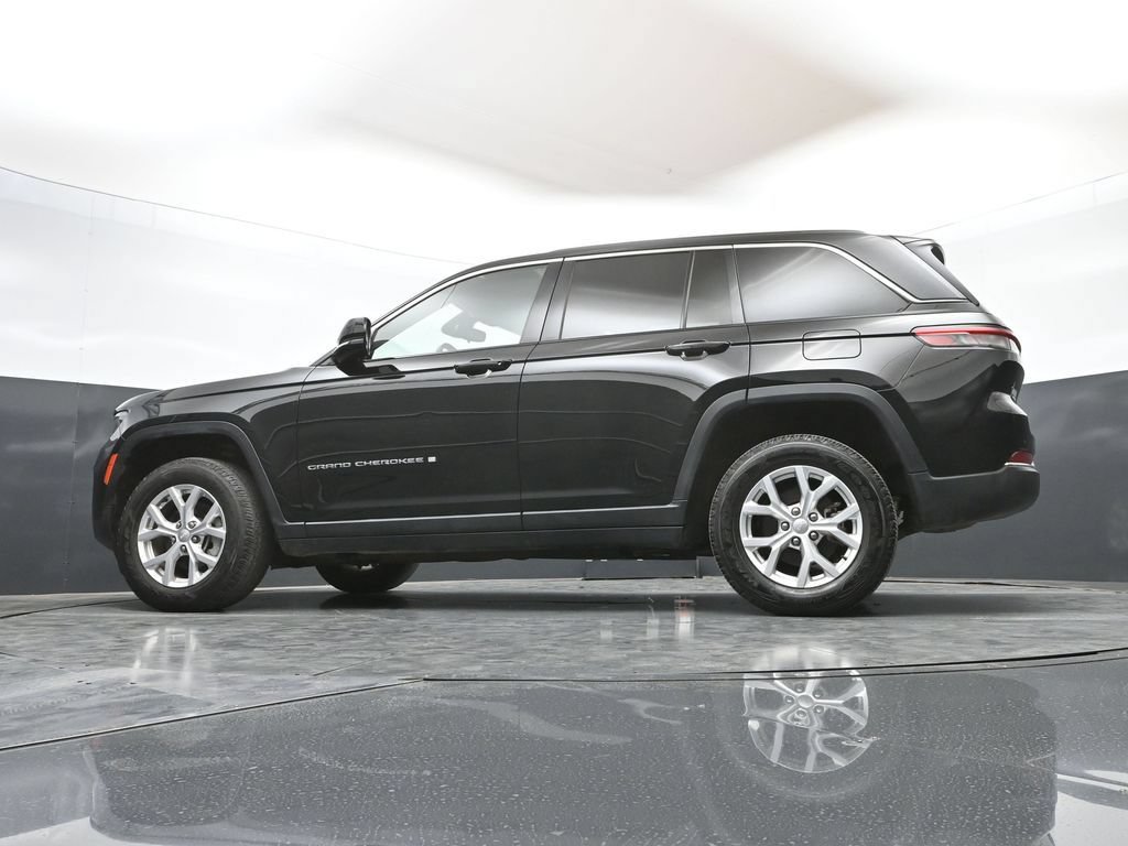 Used 2023 Jeep Grand Cherokee Limited AWD/4WD image 54