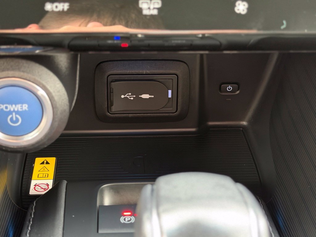 Used 2021 Toyota Venza XLE w/ Softex Package AWD/4WD image 18
