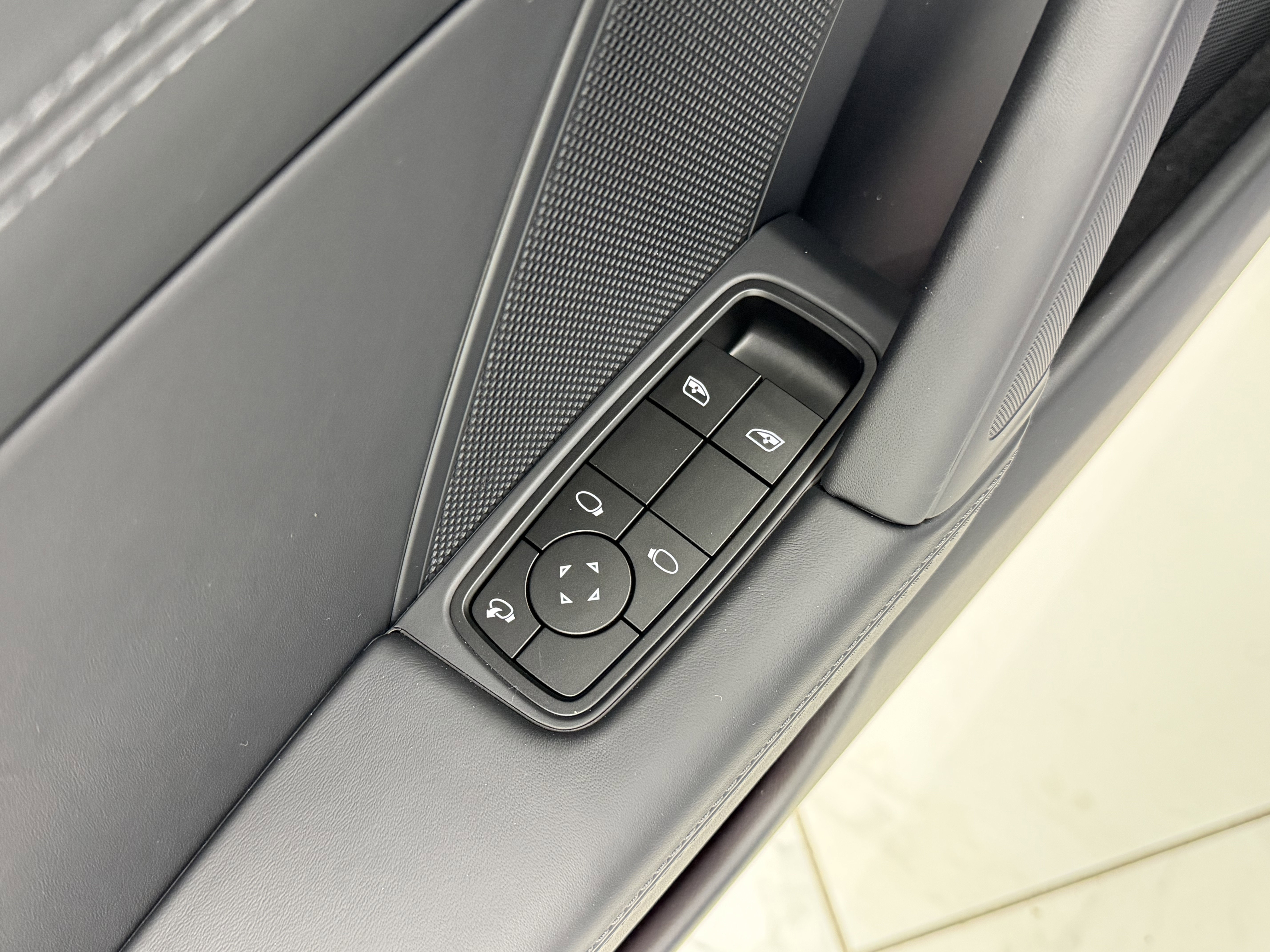 New 2026 Porsche 911 Carrera image 26