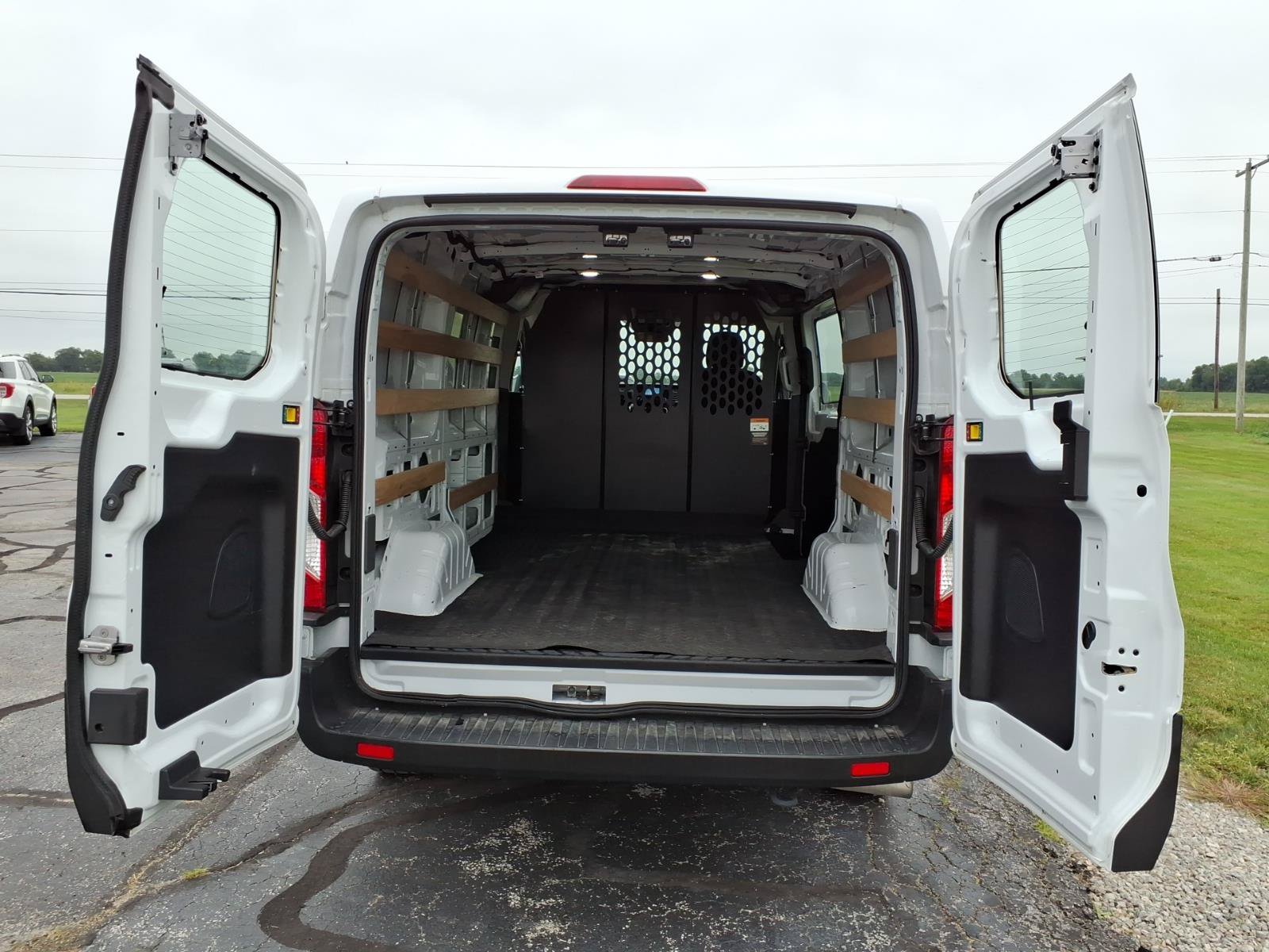 Used 2025 Ford Transit 250 Low Roof w/ Exterior Upgrade Package RWD image 8