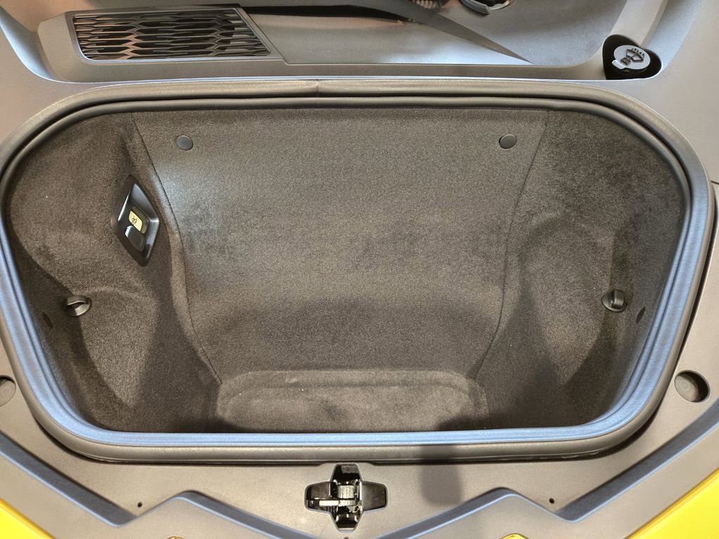 Used 2025 Chevrolet Corvette Stingray Preferred Cpe w/ Z51 Performance Package RWD image 28