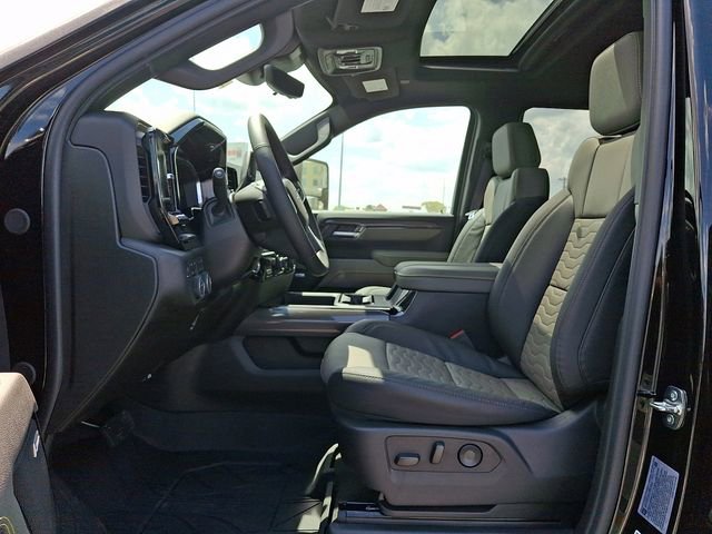 New 2026 Chevrolet Silverado 2500 ZR2 w/ LPO, Dark Essentials Package image 9