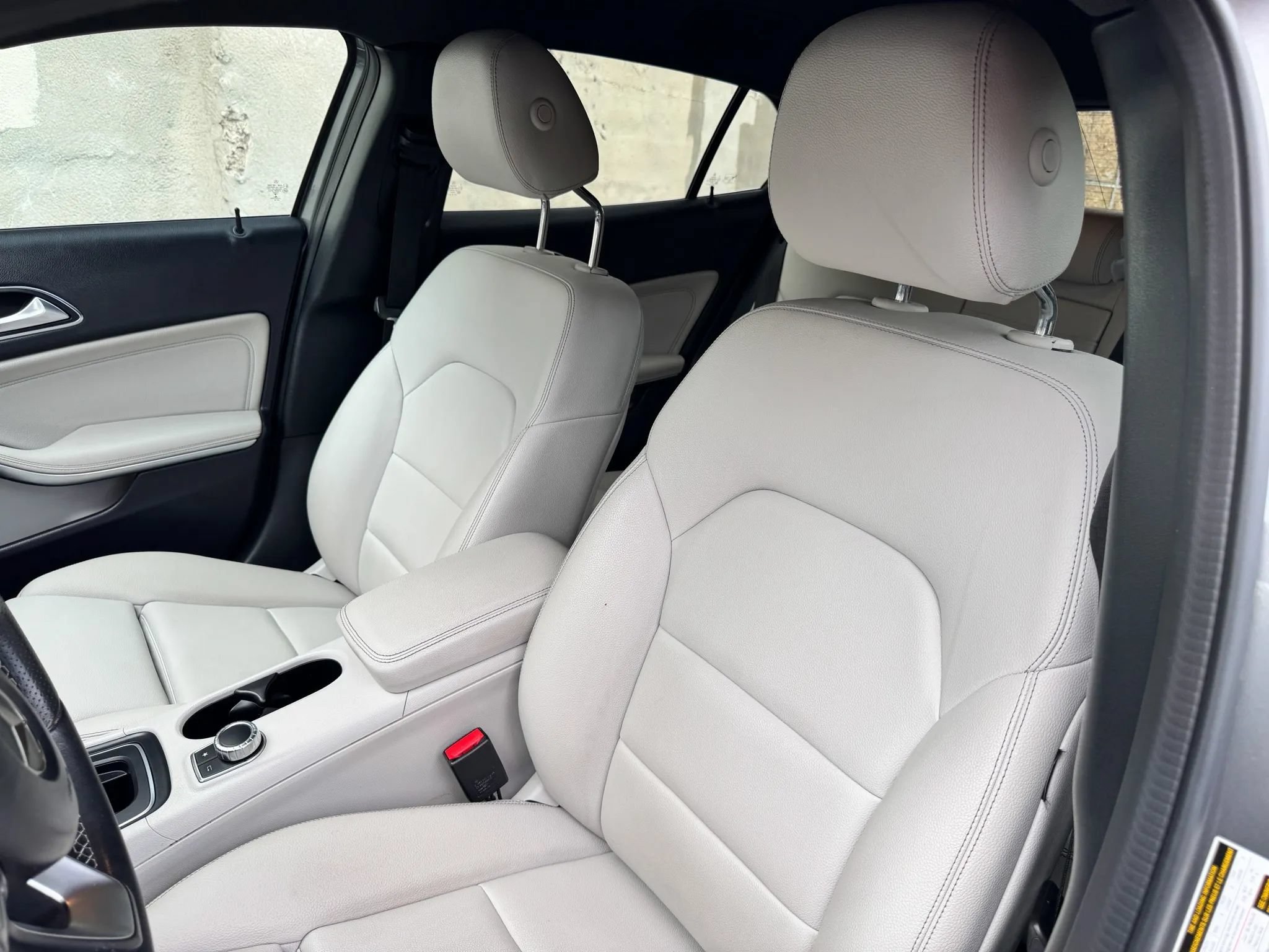 Used 2017 Mercedes-Benz GLA 250 image 14