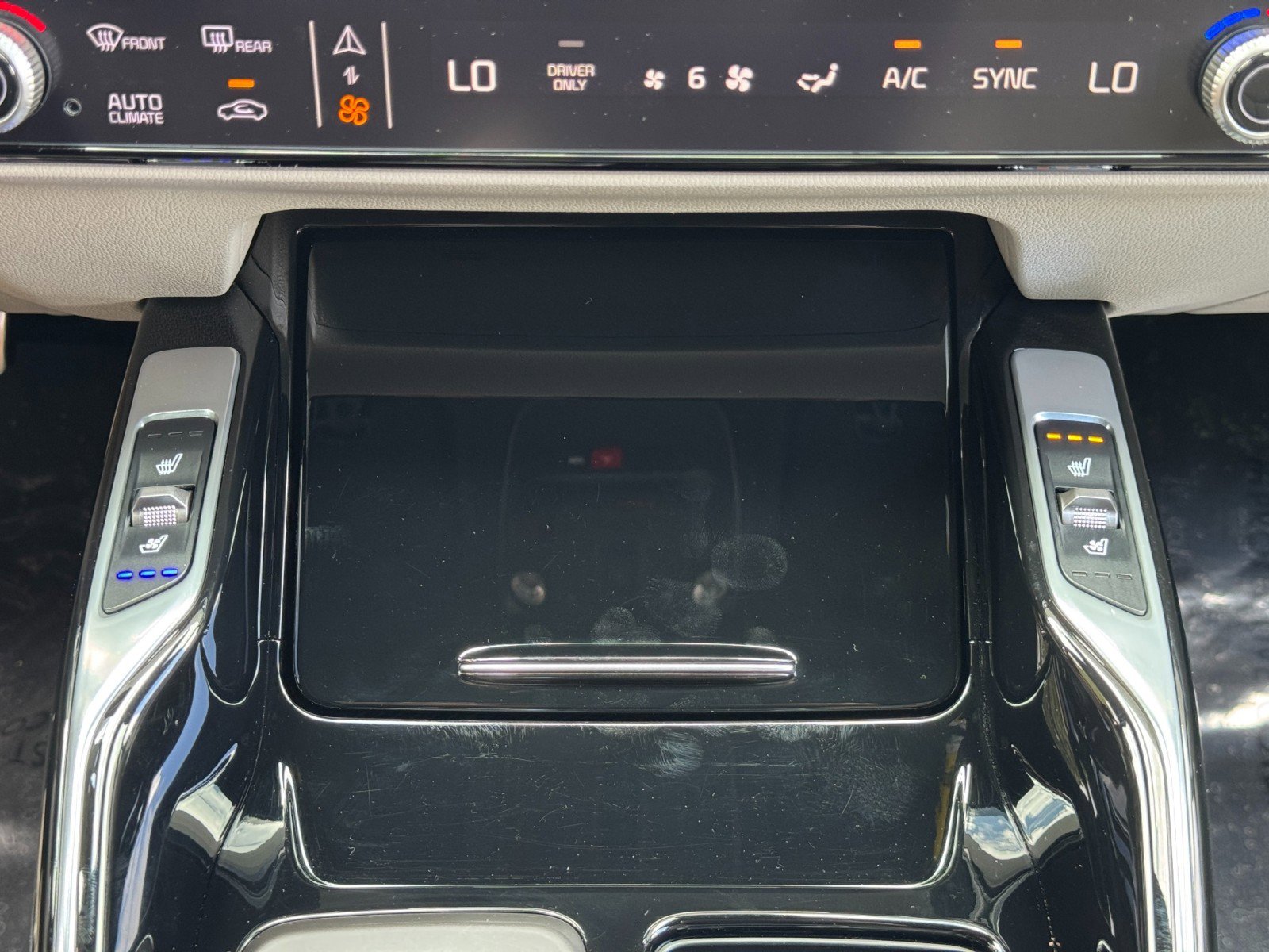Used 2025 Kia Sorento SX Prestige AWD/4WD image 31