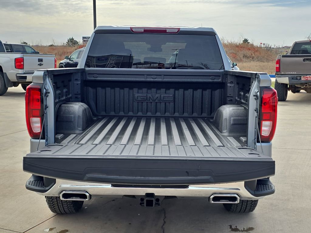 New 2026 GMC Sierra 1500 SLE image 13
