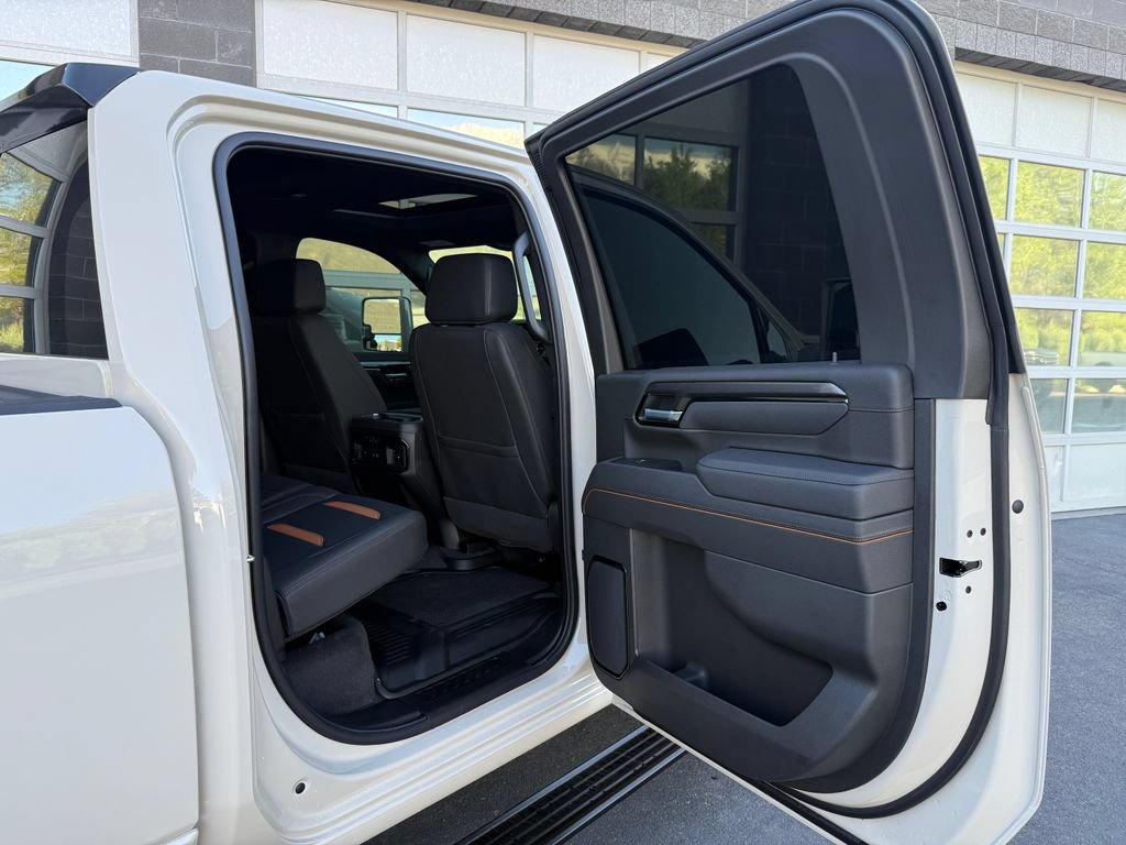 Used 2026 GMC Sierra 2500 AT4 w/ AT4 Premium Plus Package AWD/4WD image 39