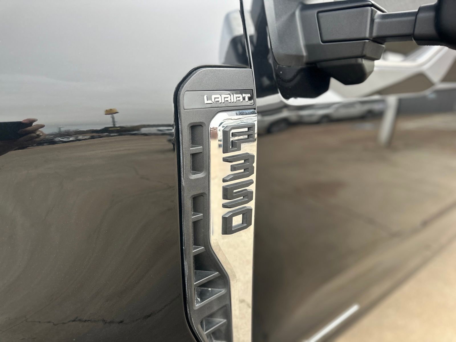 Used 2023 Ford F350 Lariat w/ Lariat Ultimate Package image 21