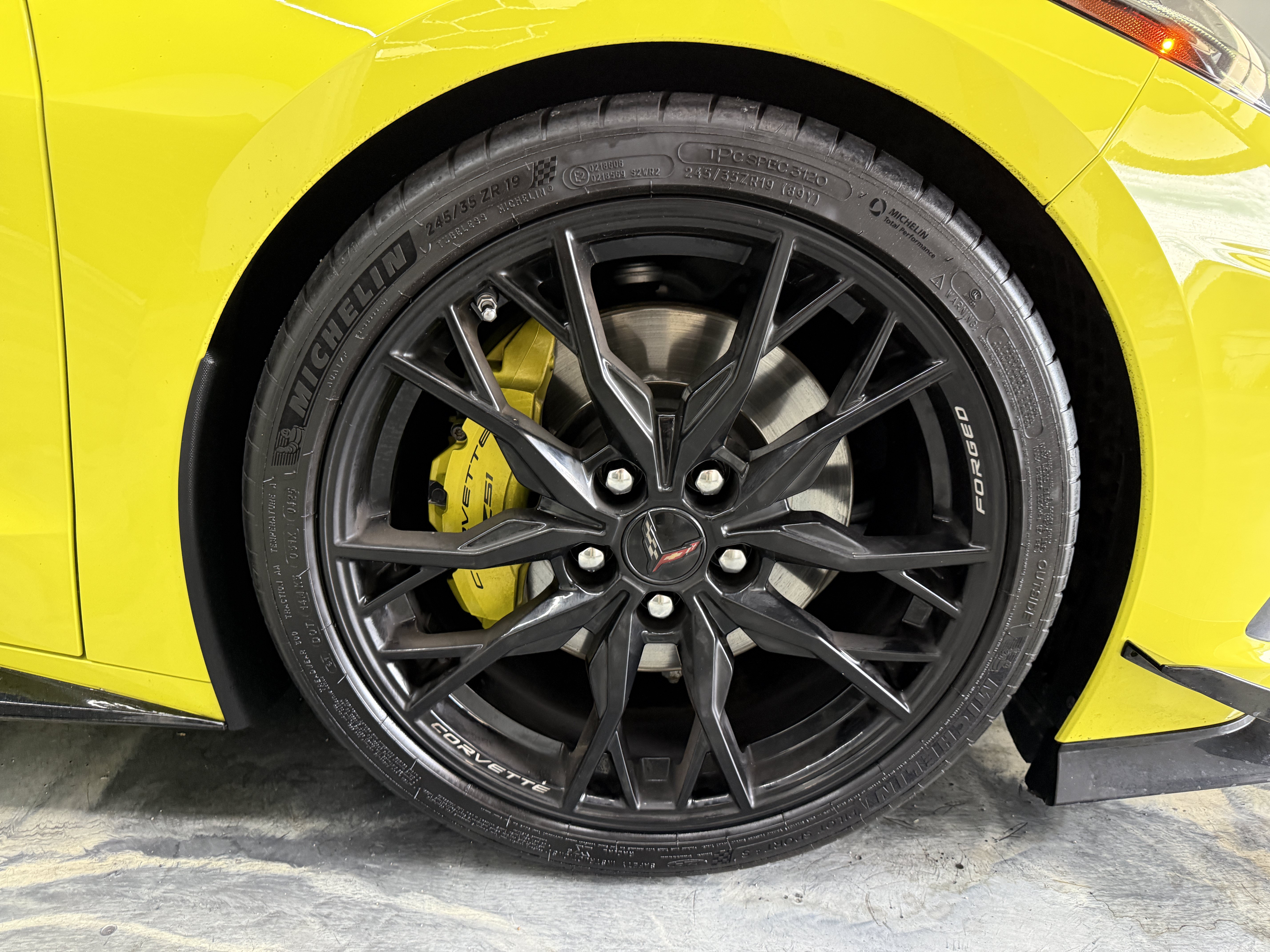 Used 2023 Chevrolet Corvette Stingray Preferred Cpe w/ Z51 Performance Package RWD image 41
