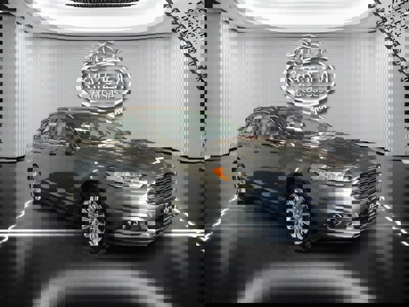 Used 2013 Ford Fusion SE image 3