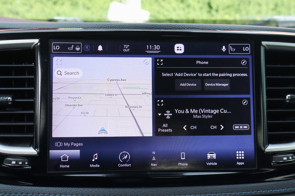 Used 2021 Chrysler Pacifica Touring-L w/ Uconnect Theater Family Group image 26