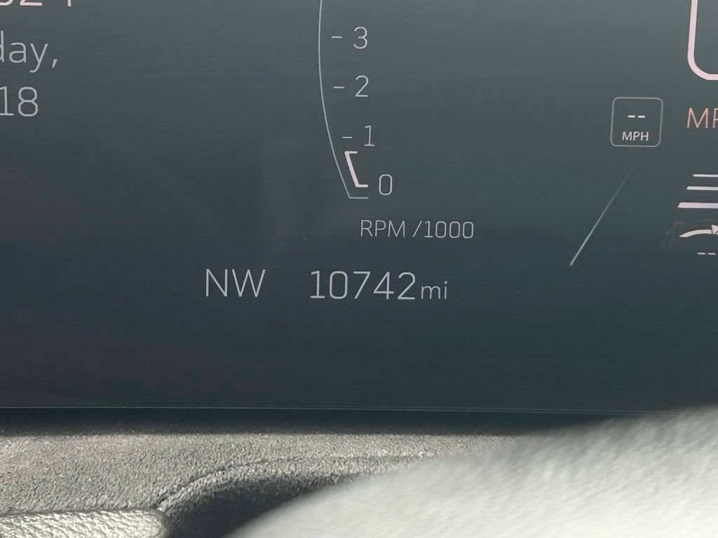 Used 2025 Cadillac XT4 Sport AWD/4WD image 25