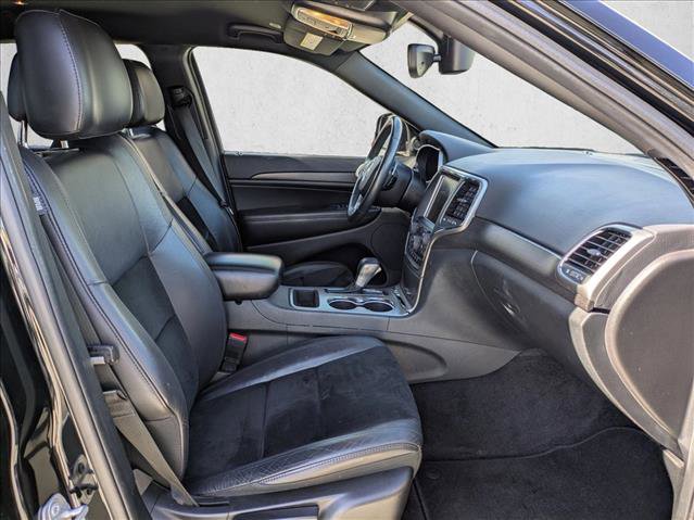 Used 2017 Jeep Grand Cherokee Altitude RWD image 19