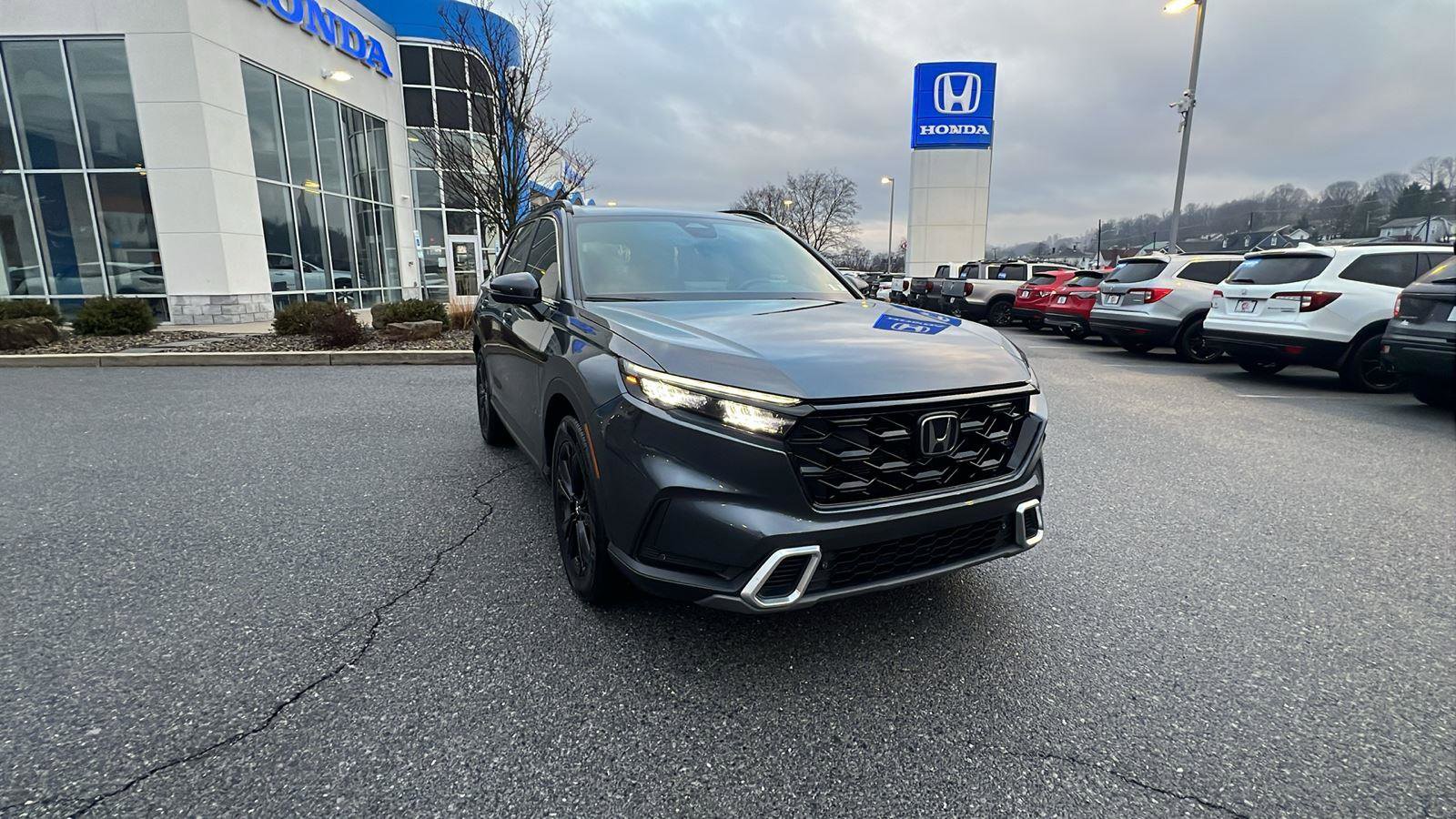 Certified 2024 Honda CR-V Sport Touring image 2